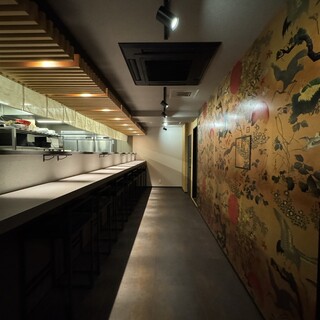 お城をイメージした和モダンな店内◆おひとり様～ご家族連れも◎