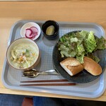 シャモニーモンブラン - C定食　クラムチャウダー風野菜とパスタのクリーム煮セット