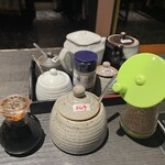 餃子鍋　A-chan　北新地 - 味変アイテムいっぱい