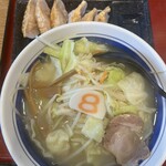 8番らーめん 小矢部店 - 