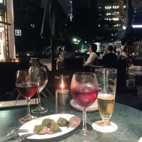 grigio la tavola - 