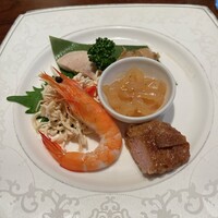 Shanghai Dining 状元樓 - 
