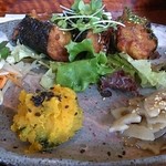 カフェまめちゃ - 本日の日替りランチ（ひよこ豆セット）「里芋、もちきび、レンズ豆 玄米入り磯辺団子」