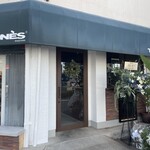 TONES COFFEE ROASTERS - 店舗外観