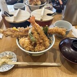 金子屋 吉祥寺店 - 穴子の天丼とお味噌汁