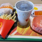 マクドナルド - 料理写真:夫婦でこんだけ食べました