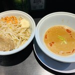 らーめん三極志 - 濃厚トムヤム二郎系つけ麺