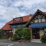 暖香 - 特に入口の三角屋根のところが、最初に買ってもらったシルバニアファミリーのお家に似ています。