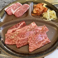 川崎名物 炭火焼肉 食道園 - 