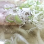 沖縄そば屋 - 