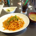 喫茶まるゆ - 味噌汁・サラダ付き