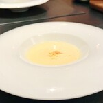 ベルエキップ - 淡い玉蜀黍のクリームスープ