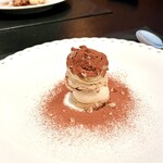 ベルエキップ - 栗きんとんのティラミス