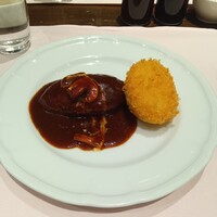 厳選洋食さくらい - ハンバーグ&カニクリームコロッケ