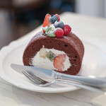 夏空 - ２０２４年１２月再訪：フルーツショコラロールケーキ☆