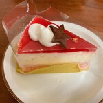 銀座コージーコーナー - 料理写真:ベリーのレアチーズ(540円)