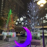 ダイワロイネットホテル - ホテルの前のライトアップ