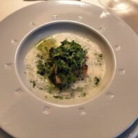 ポンテ ベッキオ - じっくり火入れした大ぶりな骨抜き鱧のバターソテー ジロール茸とクレソンに熱いオイルをかけ