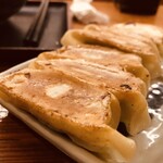 麺場 もっけい - 餃子のアップ