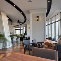 THE TERRACE yokohama marine tower - 店内