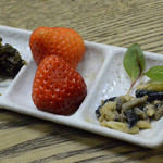 やぶいそ -  蜂の子