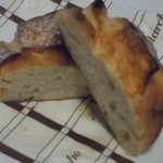 サ・マーシュ -  オレンジのパン