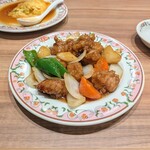 餃子の王将 - 酢豚。普通に美味しい外食は貴重よ