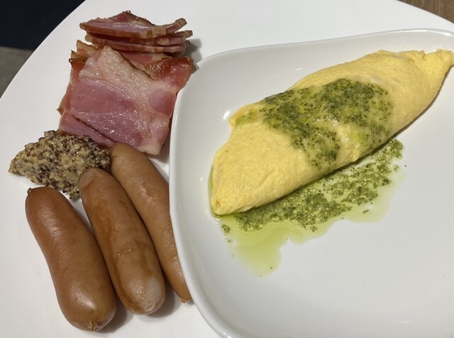 朝からスパークリングワインと美鈴珈琲とカツゲン飲み放題のユーコーテラスさんの朝食ブュッフェ : ユーヨーテラス ハコダテの写真