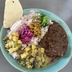 スパイスカレー モクロミ - 