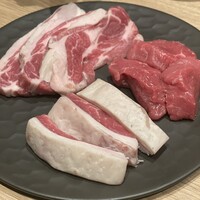 金山成吉思汗 - 