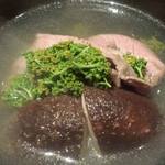 日本料理 晴山 -  肉の入ったお椀