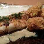 日本料理 晴山 - 太穴子と空豆のかき揚げ