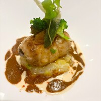 ラトリエ ドゥ ジョエル・ロブション - これがフワッフワの太刀魚♪ソース的面✨うんまー