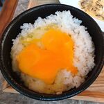 洋食屋 銀座ランプ亭 - ポークソテー（クリームチーズソース）1,000円（ご飯、生卵おかわり無料、テイクアウトコーヒー無料）