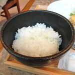 洋食屋 銀座ランプ亭 - ポークソテー（クリームチーズソース）1,000円（ご飯、生卵おかわり無料、テイクアウトコーヒー無料）