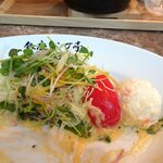 洋食屋 銀座ランプ亭 - ポークソテー（クリームチーズソース）1,000円（ご飯、生卵おかわり無料、テイクアウトコーヒー無料）