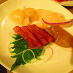 ススキノデパート - 刺身のマグロ・サーモン・ホタテ・白身