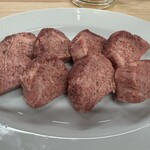 焼肉やっちゃん - 上タンシオ ※この一皿ために「やっちゃん」に来てる！