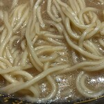 うま屋ラーメン - 麺アップ