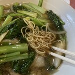 岩手屋 - 麺アップ