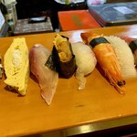 寿司こばやし - 料理写真:上にぎり＝2200円