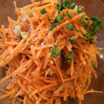 オーブン　カトウ - 人参とくるみのサラダ