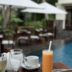 Dining corner  - マンゴージュース