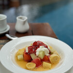 Dining corner  - フルーツサラダ