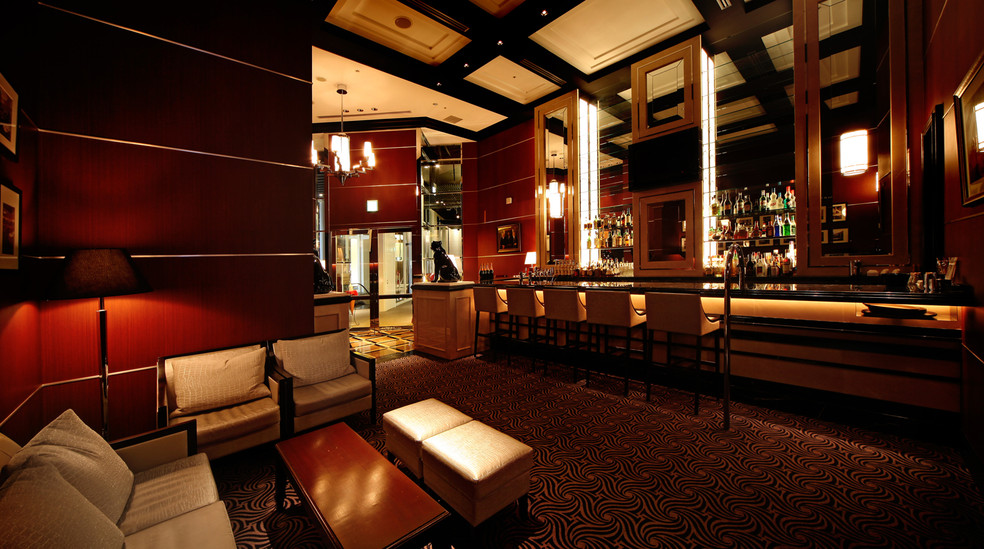 Lawry's The Prime Rib Osaka