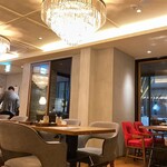 正宗広東私房菜サワダ - 雰囲気良し。