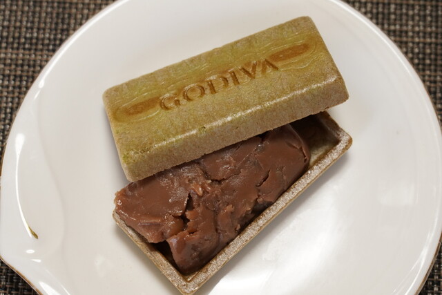GODIVA Rarapoto Ekusuposhi Ten