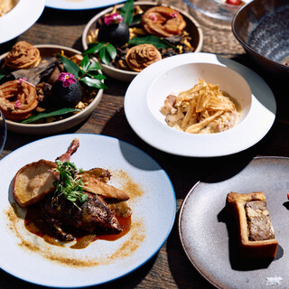 フレンチ出身シェフとピザ職人の共演による、最旬の美食体験を