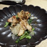 焼鳥なかむら - 腹身とサラダ春菊