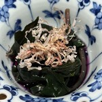 金沢炉端あっぱれ - 金時草おひたし。癖なくて美味しかった。